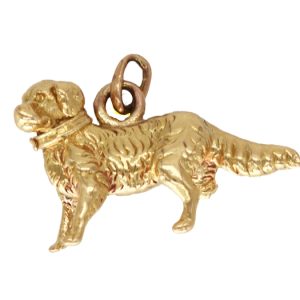 Charm Chien à trois pattes en Or 18 carats.